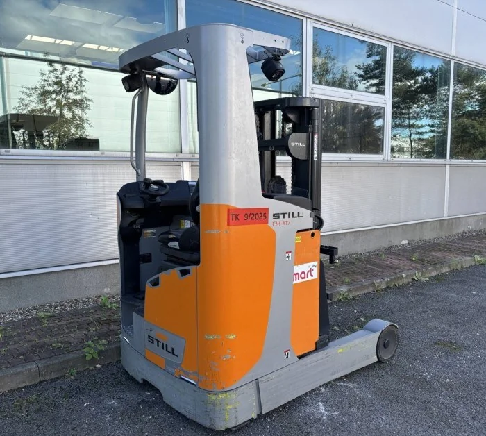 Retrak s výsuvným stožárem FM-X 17